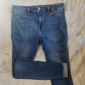 Hollister 9R high-rise jean leggings lightly worn.
